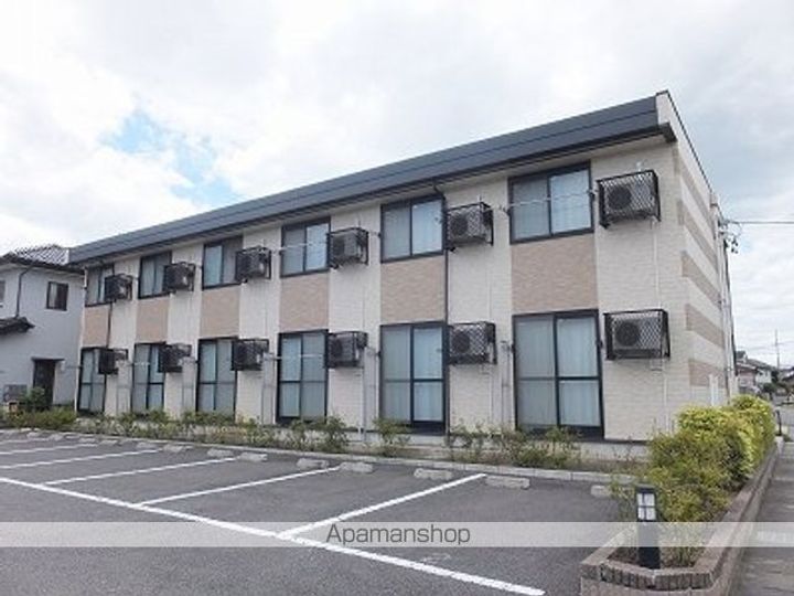 レオパレスパインヒル105の外観