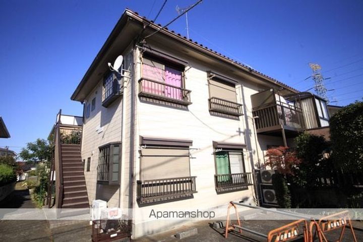 東京都多摩市百草の賃貸アパート101の外観