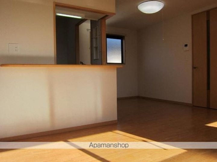 HOME BOUND102の居間