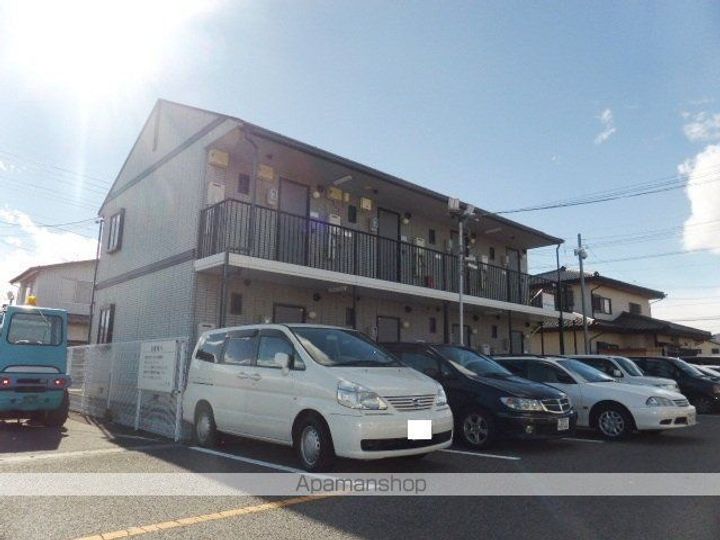 レーベン西和田の外観