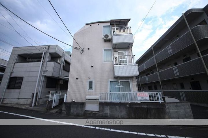 東京都八王子市片倉町の賃貸マンションの外観