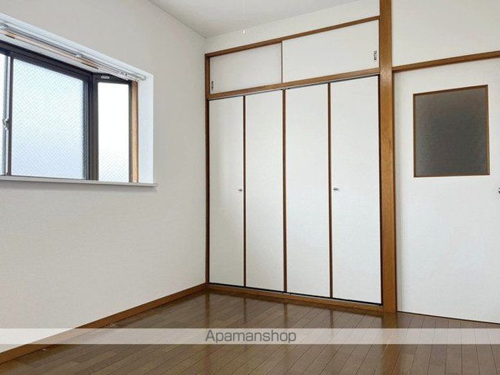 福島県郡山市安積町日出山1丁目の賃貸マンションの内装