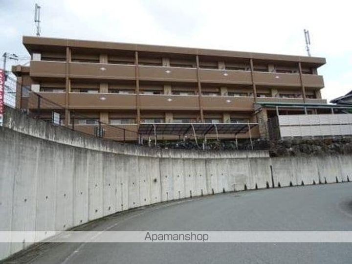 フロンティアハイツ211の外観