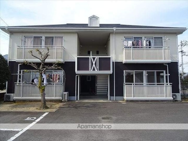 グレースフジ C棟の外観