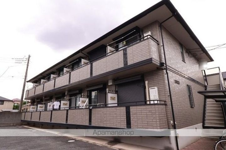 東京都練馬区中村3丁目の賃貸アパートの外観