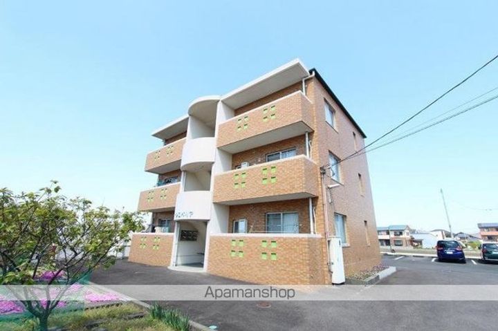 サンロベリア302の外観