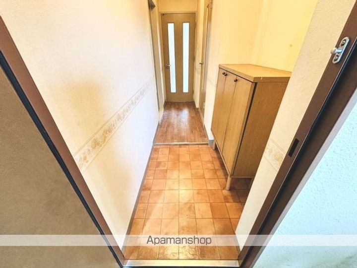 メゾン・ド・Kの玄関