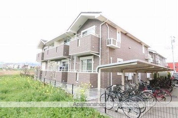 東京都西多摩郡日の出町大字平井の賃貸アパートの外観