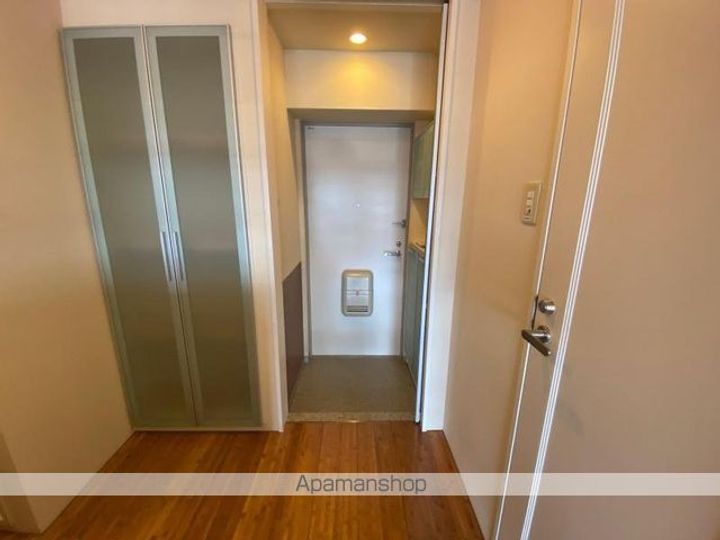 香川県高松市末広町の賃貸マンションの玄関