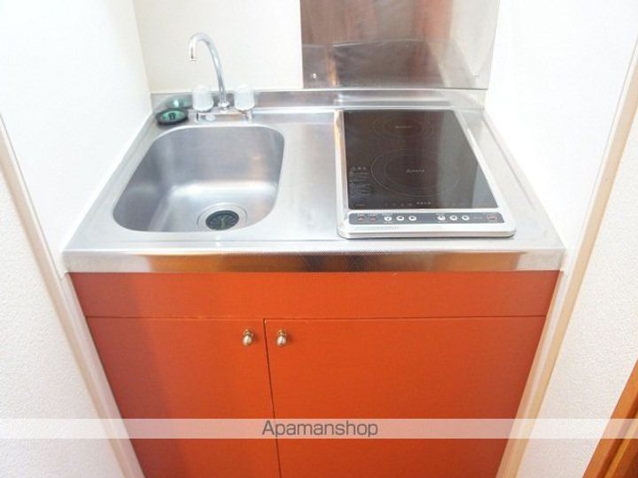 レオパレスセラヴィ町屋102のキッチン