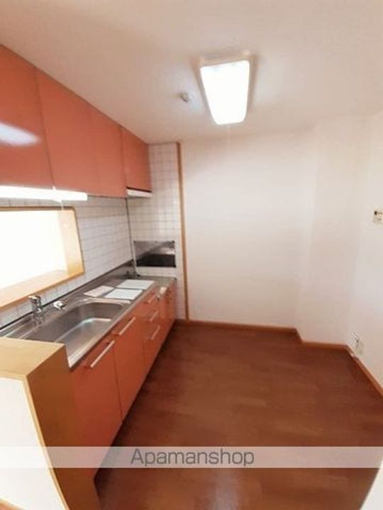 スプリングロードAKASAKAのキッチン