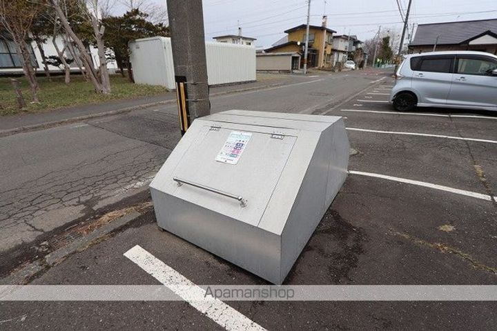 ロイヤルハイム宮前B202の外観