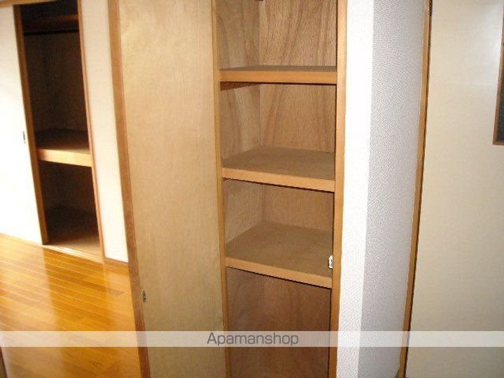 長野県松本市石芝3丁目の賃貸マンションの内装