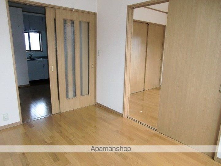 メルヴェーユカナヤマCの居間