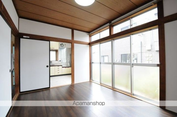長野県諏訪市沖田町1丁目(一戸建)の賃貸物件戸建ての居間