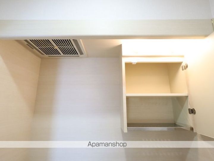愛知県名古屋市中区松原1丁目の賃貸マンションの内装
