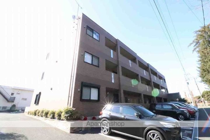 東京都あきる野市野辺の賃貸マンションの外観