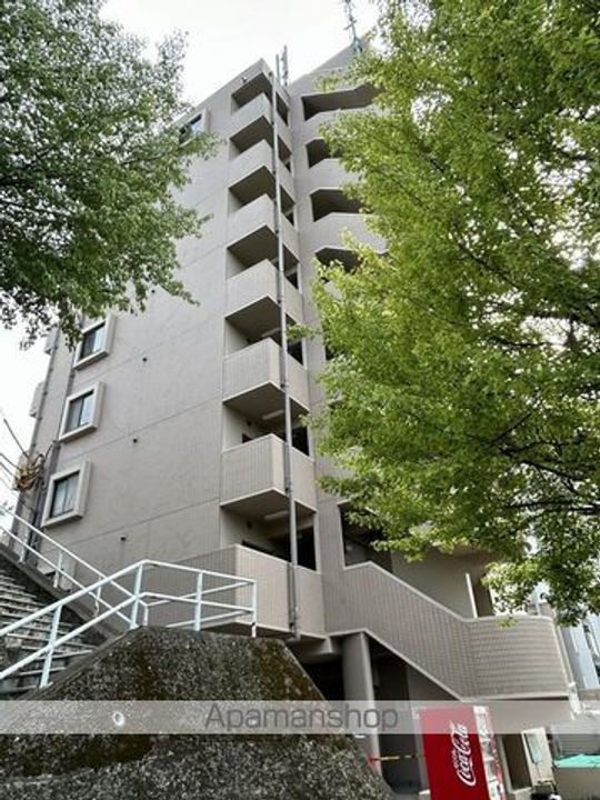 ヴィラ森林公園305の外観