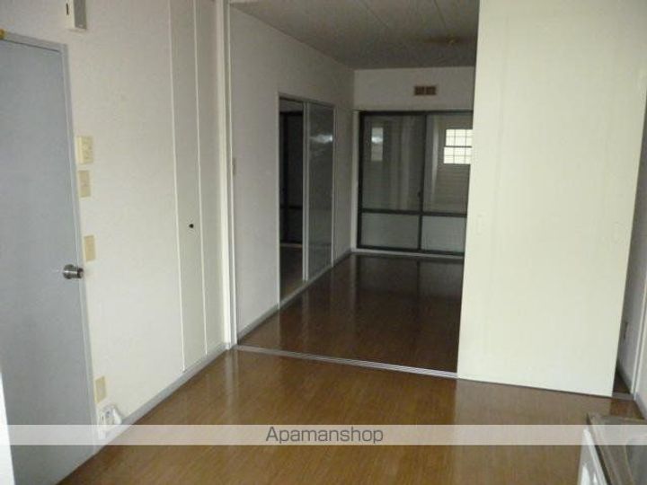 エーライン泉A・B202号室の内装