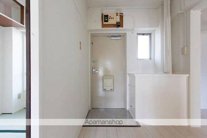 ビレッジハウス磐城3号棟405の玄関