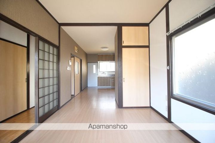 広島県尾道市栗原町(一戸建)の賃貸物件戸建ての居間