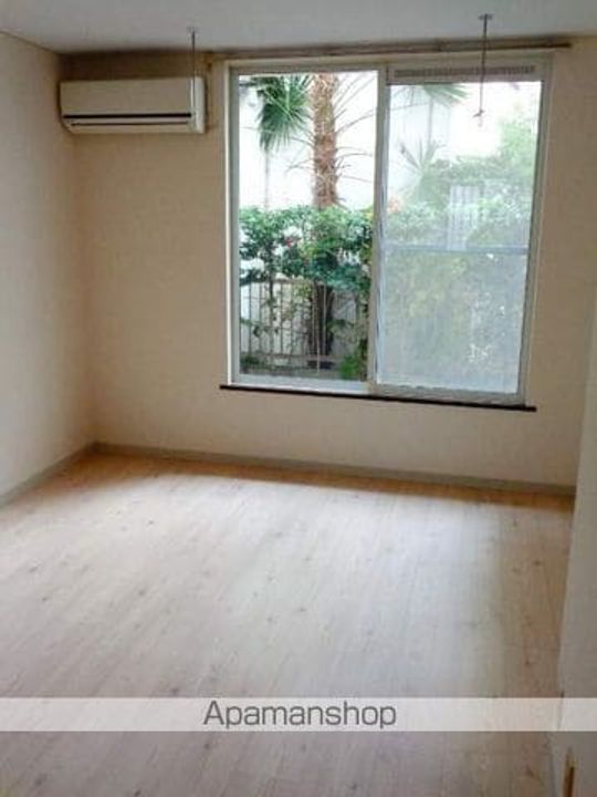 オークハウスの居間