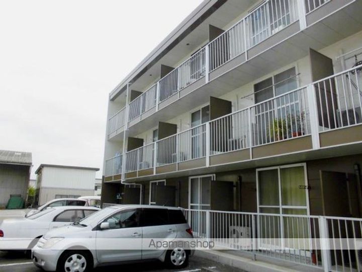 香川県高松市東山崎町の賃貸マンションの外観