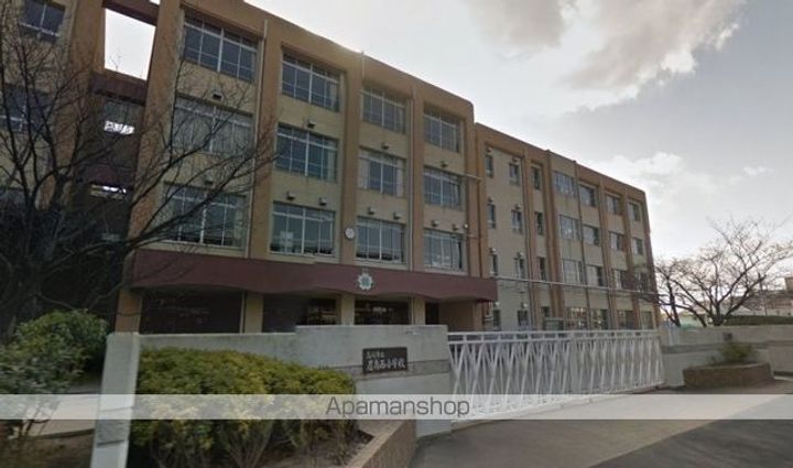 香川県高松市屋島西町の賃貸アパートの周辺