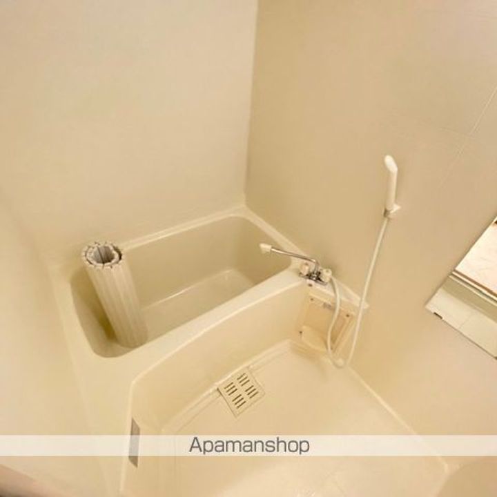 滋賀県彦根市川瀬馬場町の賃貸アパートの風呂