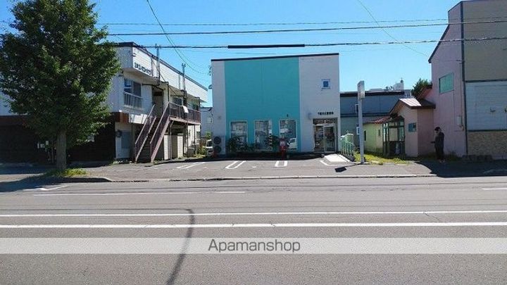 ルナパーク101の周辺