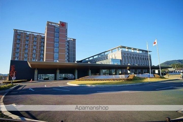 レオパレスサンブルーの周辺