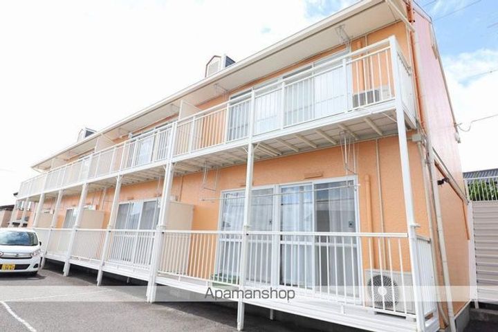 福島県郡山市片平町字大山南の賃貸アパートの外観