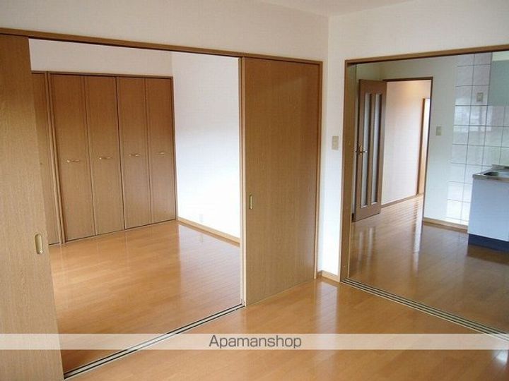 ガーデンハイム樗 1番館1-503の内装