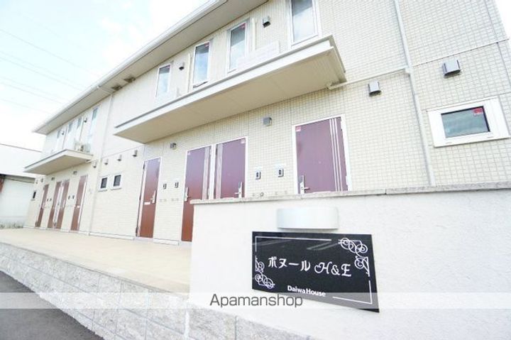 静岡県静岡市清水区吉川の賃貸アパートの外観