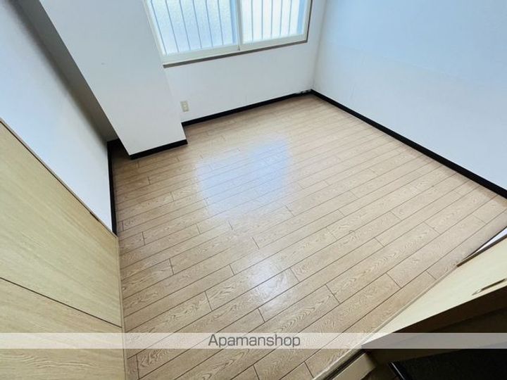 コートハウス的場の内装