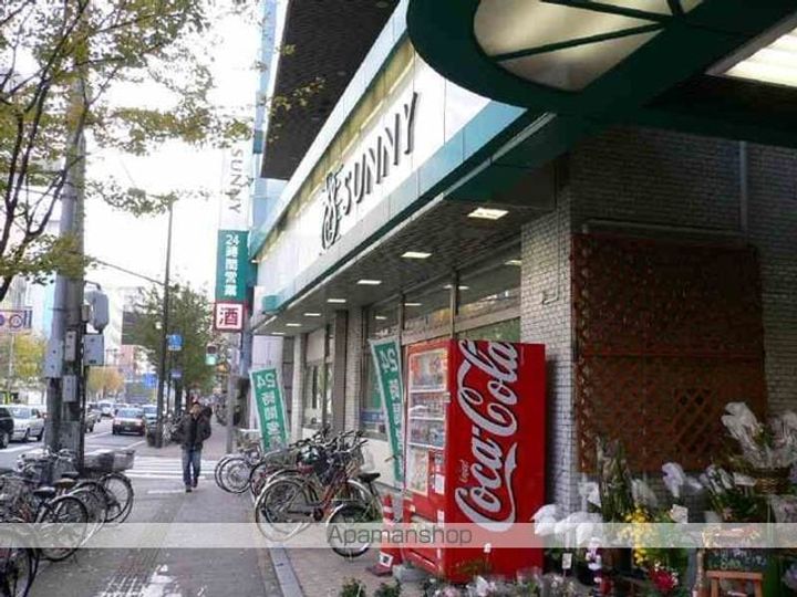 リアリティ福岡の周辺