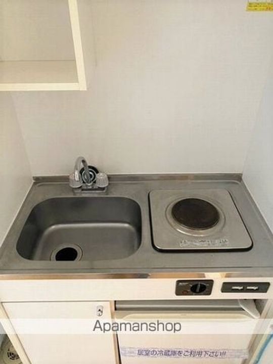 山梨県甲府市長松寺町の賃貸マンション303のキッチン