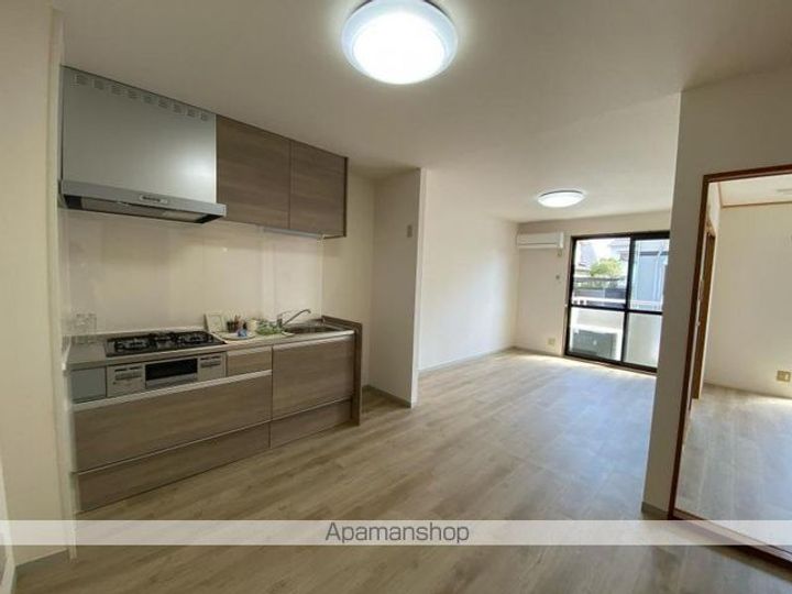 香川県高松市円座町の賃貸アパートの内装