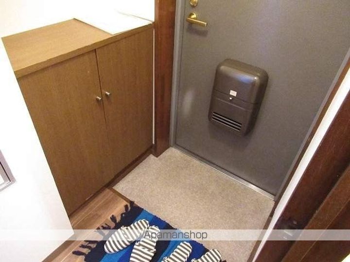 セラフィックマンション310の玄関