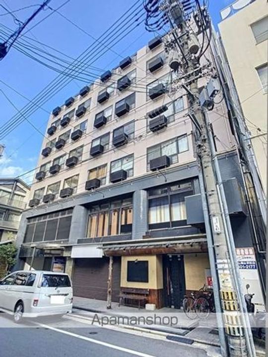岡山県岡山市北区中山下1丁目の賃貸マンションの外観