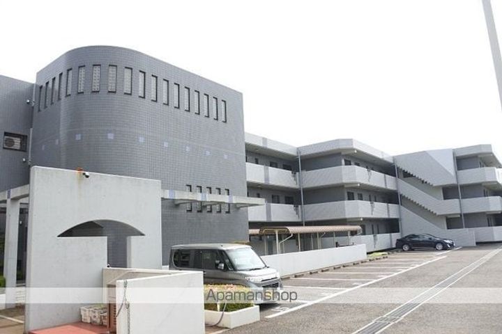 東京都東中市若松町3丁目の賃貸マンションの外観