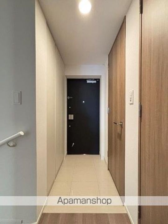 東京都杉並区永福3丁目の賃貸マンションの玄関