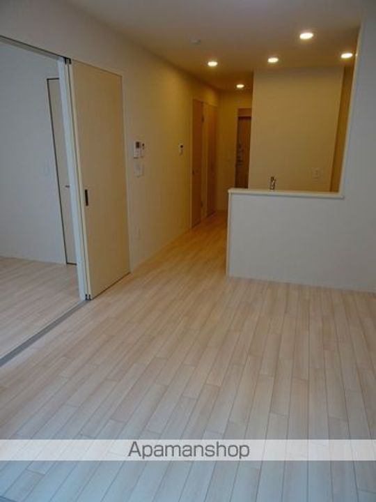 トータスVの居間