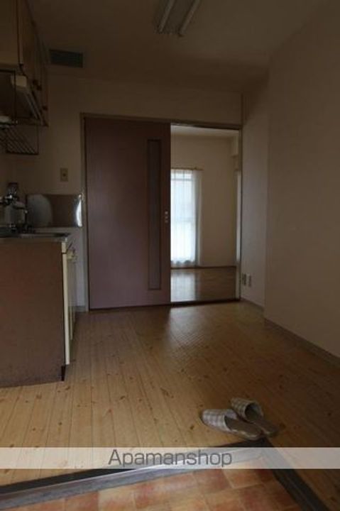 香川県高松市福岡町1丁目の賃貸マンションの玄関