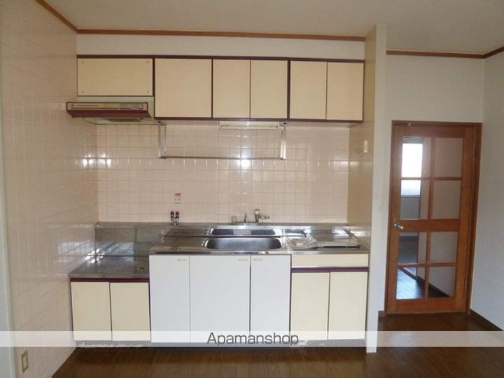 ロイヤルハイツ甲西203のキッチン