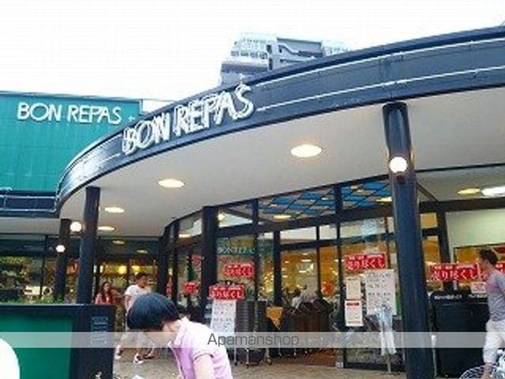 アンピール天神東の周辺