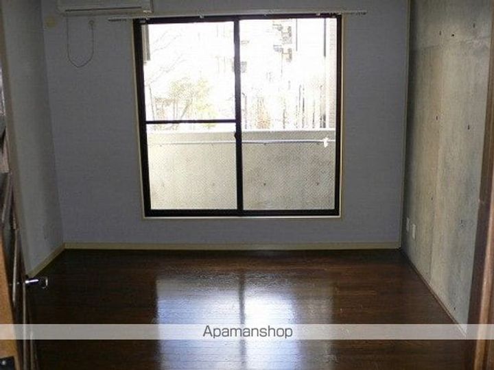 福島県郡山市開成4丁目の賃貸マンションの居間