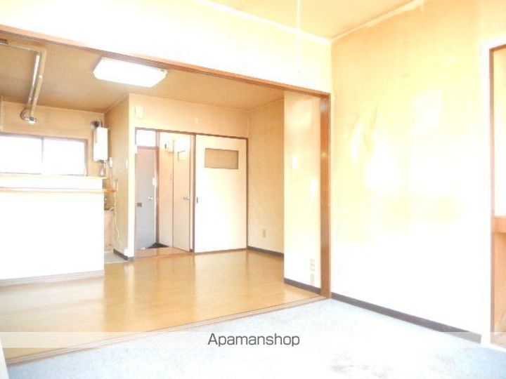 タクタクハイツ202の居間