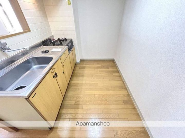 ガーデン人見の内装