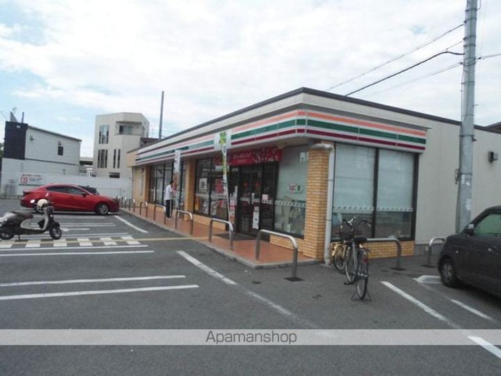 グランフルーリの周辺